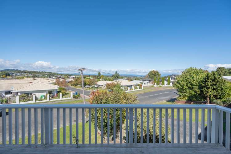 6 Liston Avenue Hilltop_9