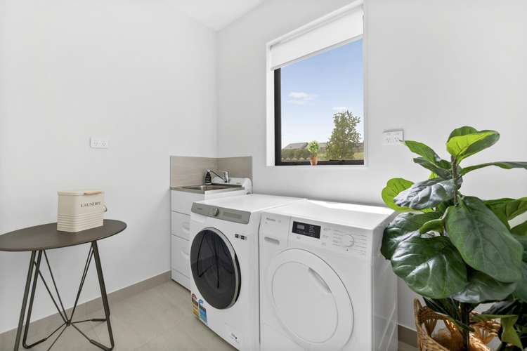 183 Ninth View Avenue Beachlands_16