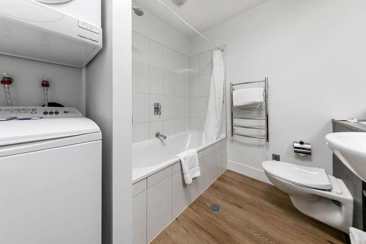 313/31 Davis Crescent Newmarket_12