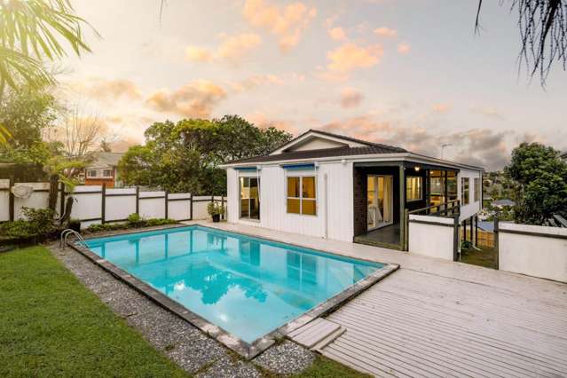 Spacious Westlake Family Oasis with Pool