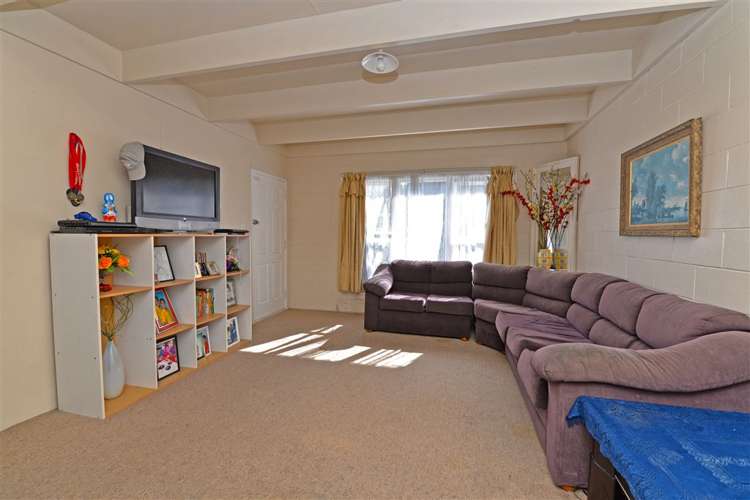 13 Coburg Street Henderson_5