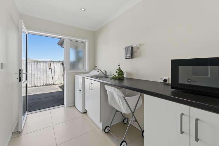 100 Falcon Drive Welcome Bay_12