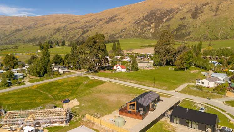 6 Stradbroke Way Kingston_9