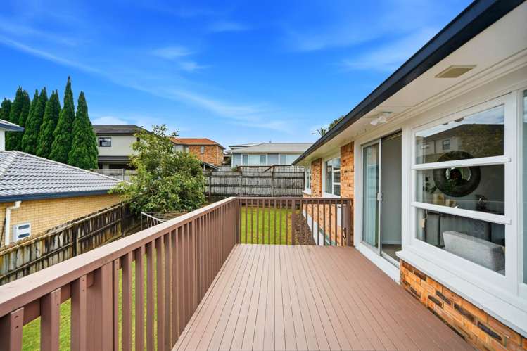 7 Bond Crescent Forrest Hill_9