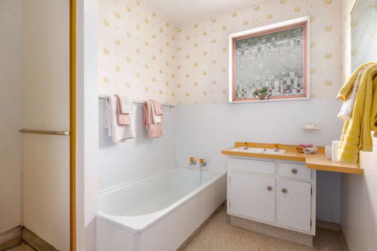 13 Zande Terrace Tawa_11