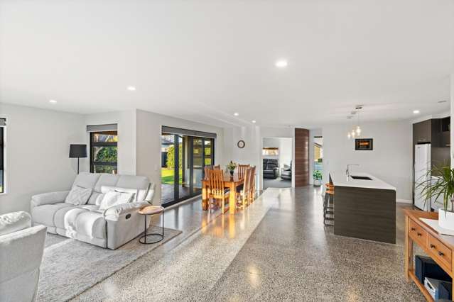 7 Dorothys Way West Melton_1