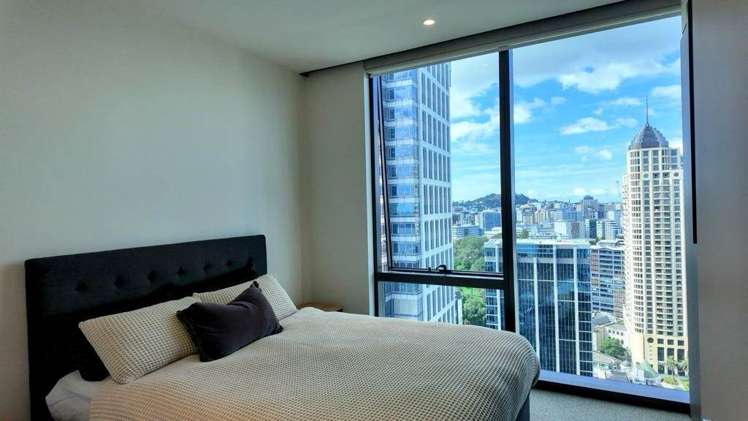 3305/10 Commerce Street City Centre_10