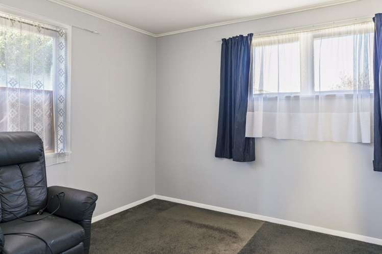 18 Wyatt Avenue Onekawa_6