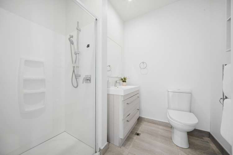 B6/18 Oteha Valley Road Extension Albany_8