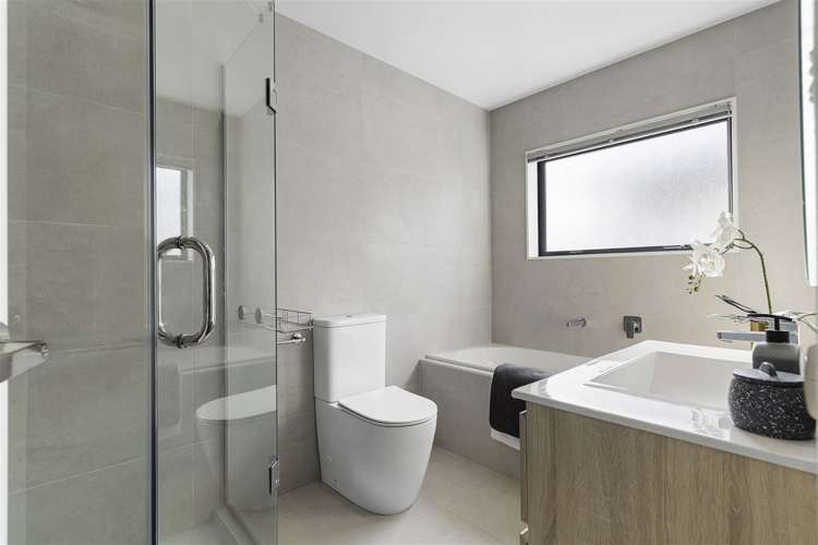 7 Heavenly Way Flat Bush_13