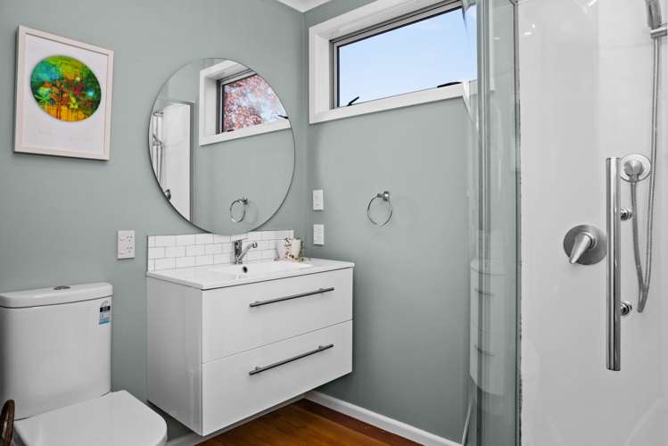 912 Clive Street Akina_6