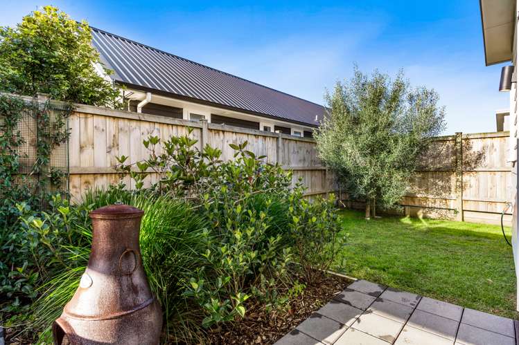 15a Marine Garden Crescent Beachlands_16