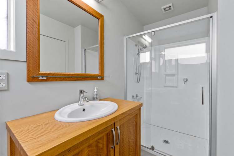 87 M Greenwood Road Leigh_21