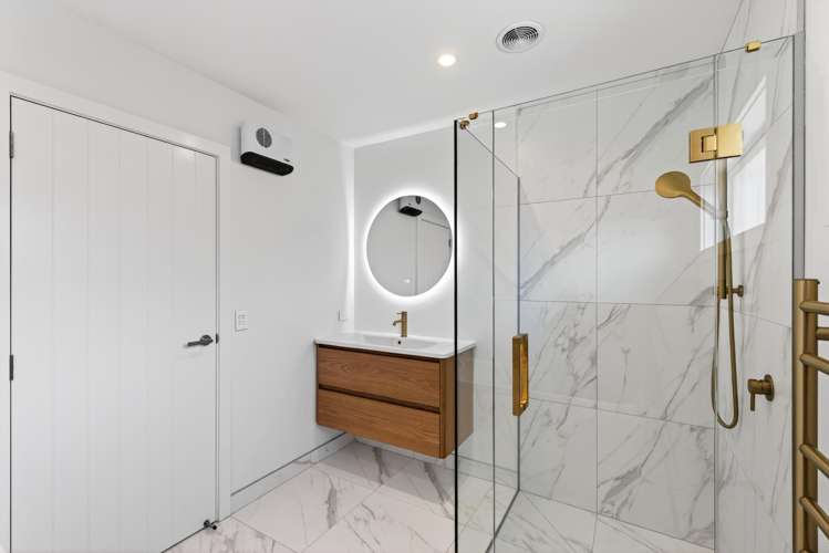 2 Mohaka Street Poraiti_19