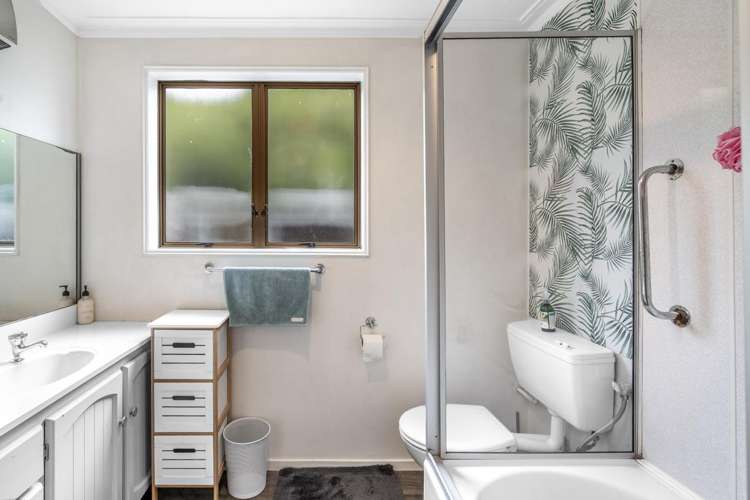 71 Kildare Rise Waikiwi_12