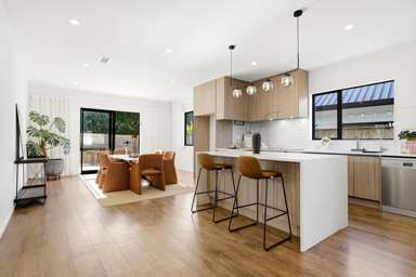 63 Makete Crescent_2