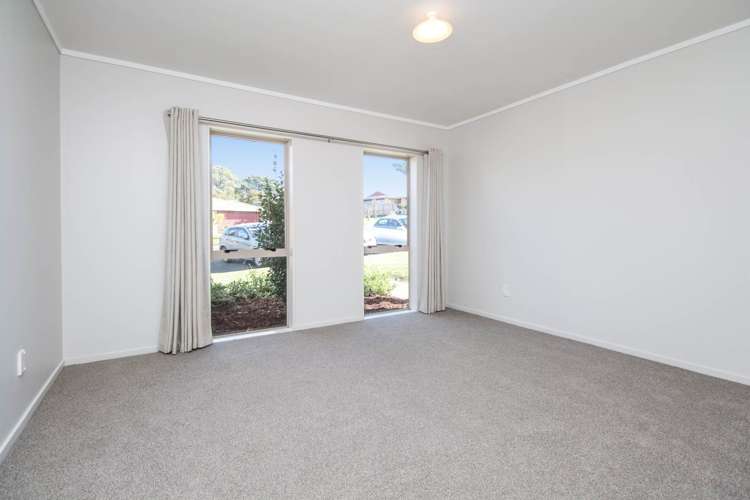 5 Evergreen Rise New Lynn_7