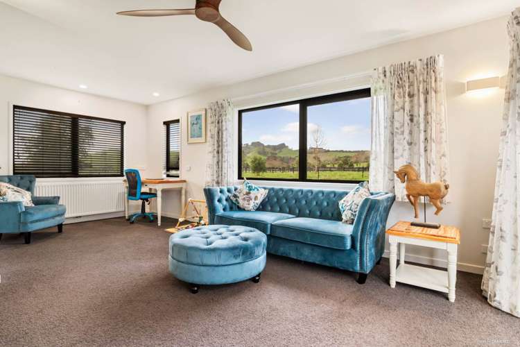 2 Fern Road Mangatangi_14