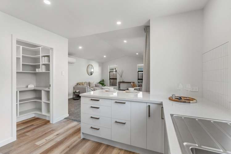 6 Armson Close_5
