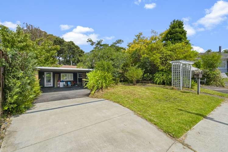 8 Wanaka Place Pakuranga Heights_17