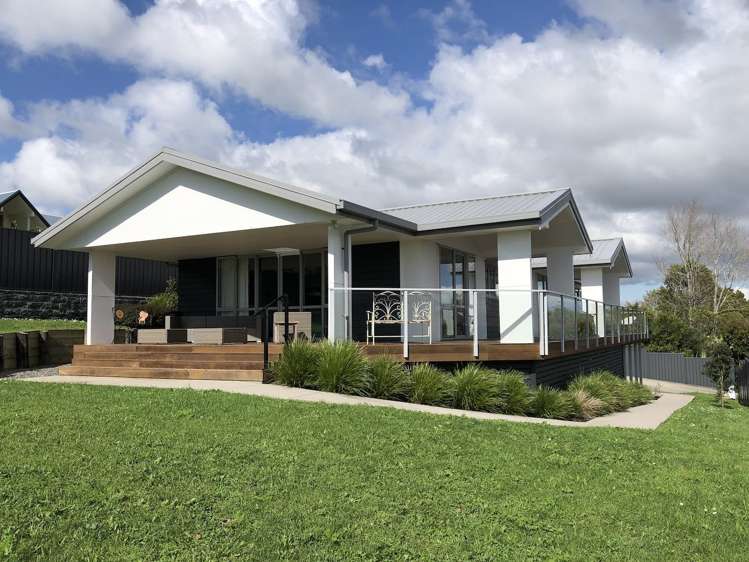 32 Roxborough Place East Tamaki Heights_0