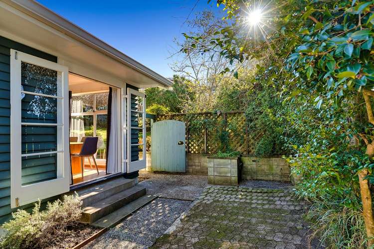 30 Kowhai Street Hamilton Lake_13