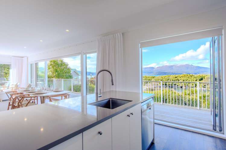 85 Spencer Road Lake Tarawera_8