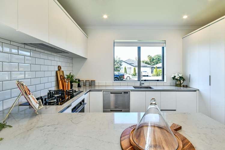 9 Waituarua Drive Takanini_3