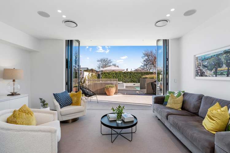 48 Clissold Street Merivale_15