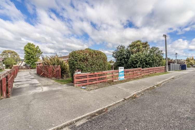 1a Talbot Street Gore Surrounds_12