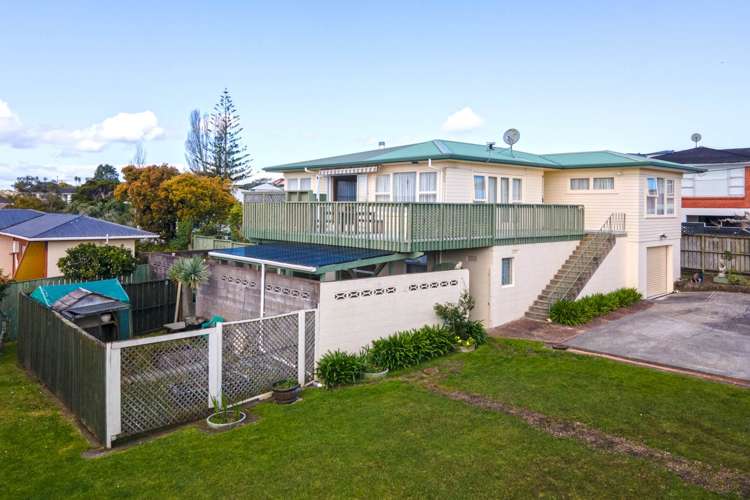 16 Letterkenny Place Blockhouse Bay_25