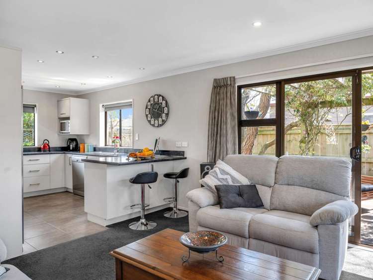 4 Charisma Court Kelvin Grove_7