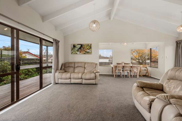 44a Robertson Street Glenholme_7