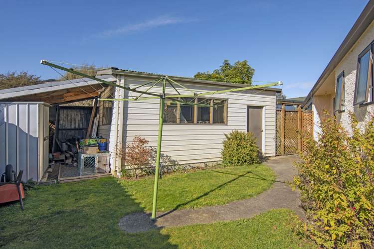 86 Olympus Way Richmond_20