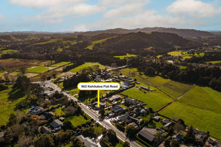 962 Kahikatea Flat Road Waitoki_17