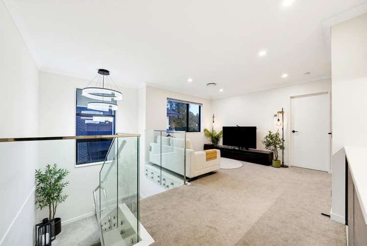 8 Hughs Way Flat Bush_11