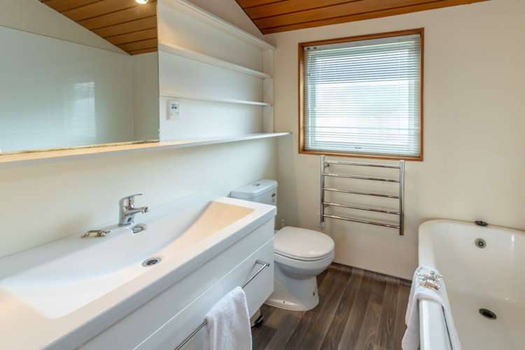 2 Aubrey Street Akaroa_14