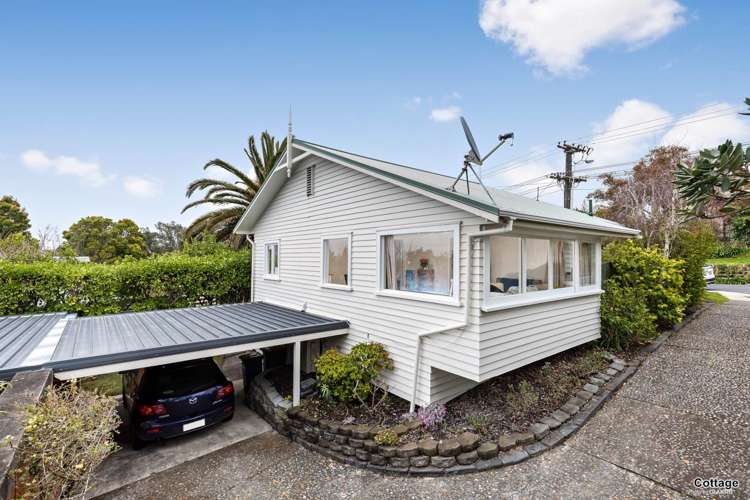 183 Beach Road Castor Bay_16