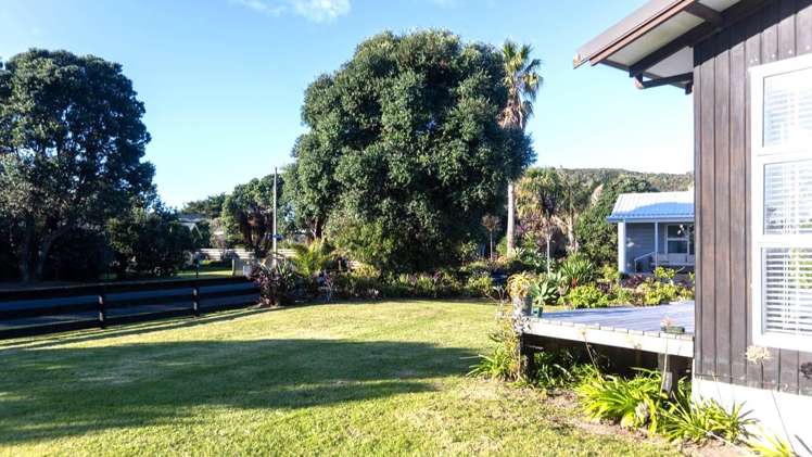 205 Kenwood Drive Matarangi_16