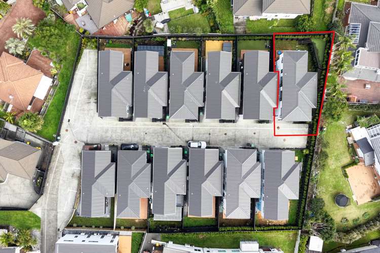 9/90 Picasso Drive West Harbour_26