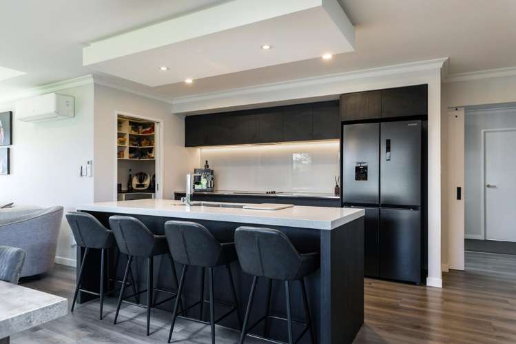 17 Catalina Crescent Burleigh_6