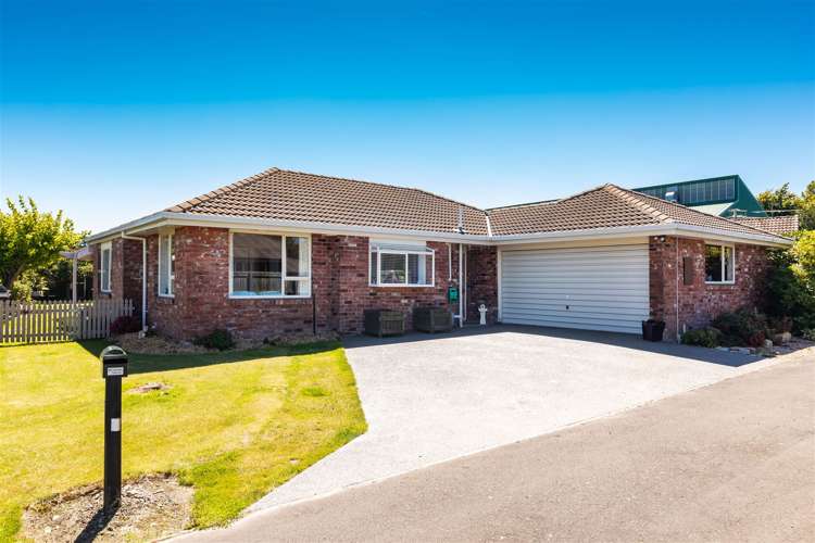 13 Oldham Place Darfield_15