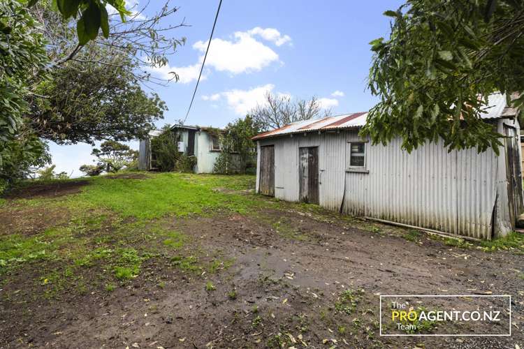 77 Tane Road Laingholm_11