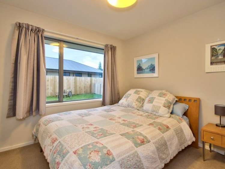 31 Woodstock Road Lower Shotover_18