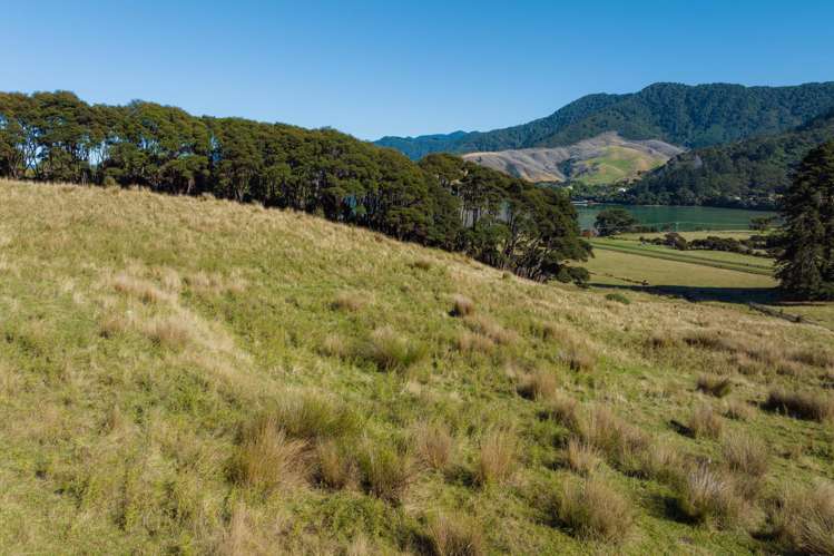 5552 Kenepuru Road Waitaria Bay_9