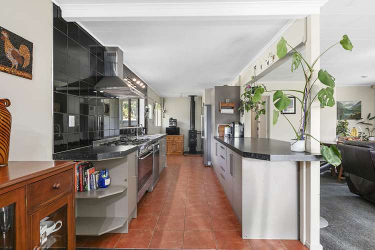 155 State Highway 2 Otane_3