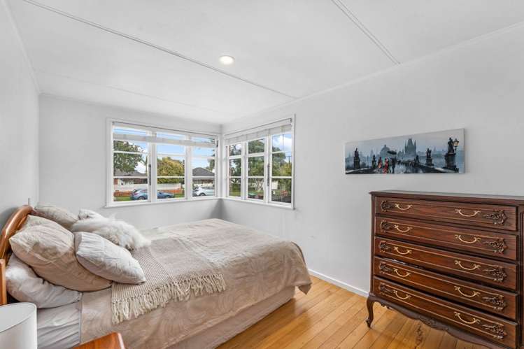 197 Riverside Avenue Pt England_15