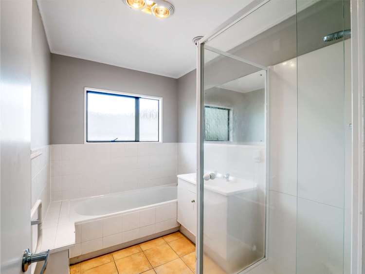 10 Glen Vista Place Bayview_16