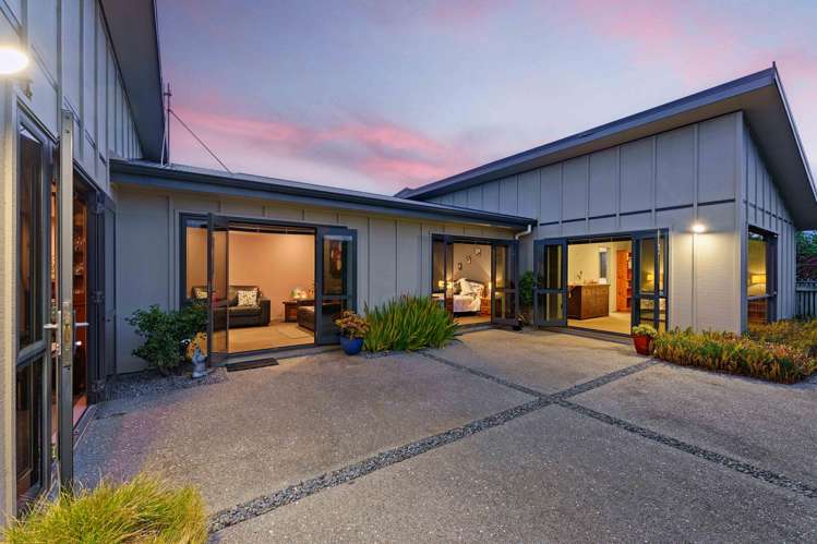 148 Field Way Waikanae Beach_25
