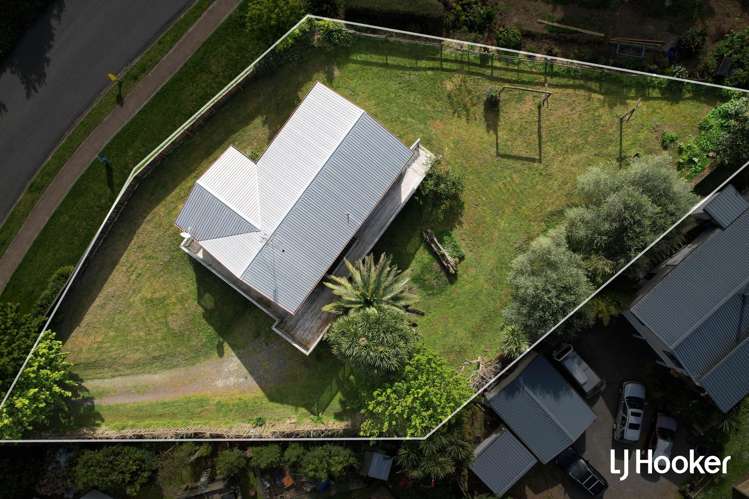 8 Koutunui Road Athenree_2